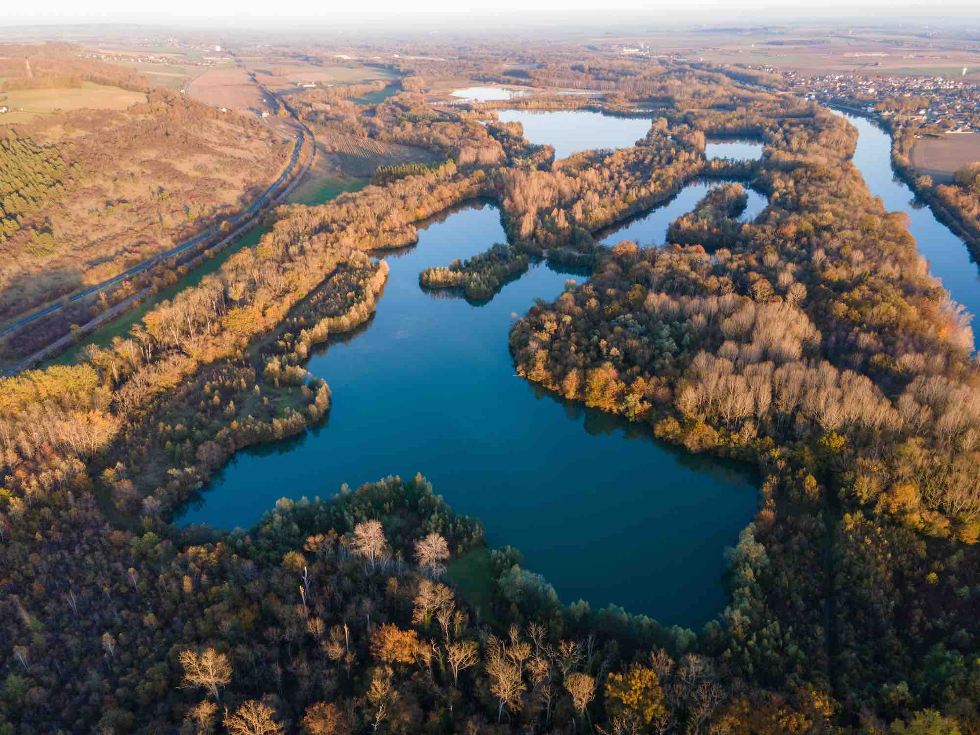 vue etang petit chateau domaine marolles carpasens